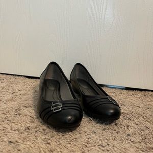 Black Life Stride flats 💛